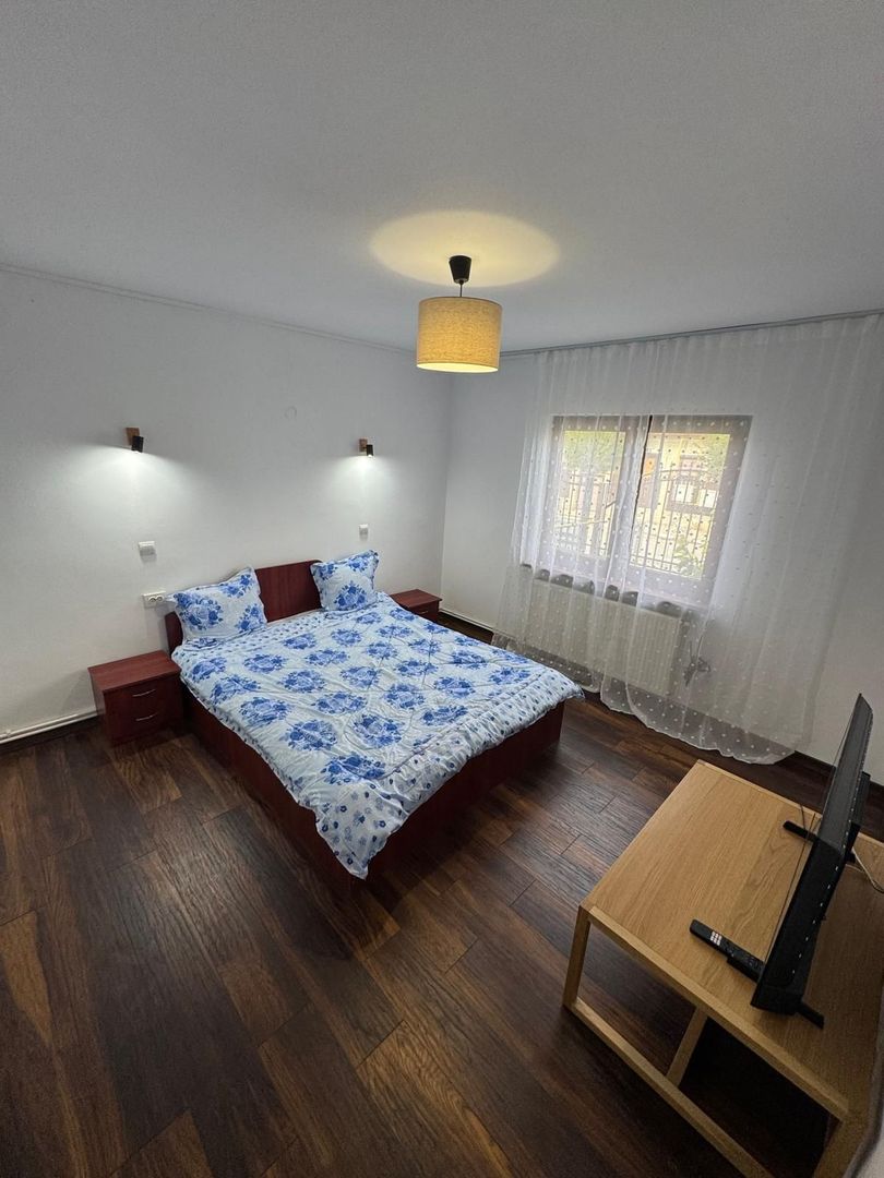 Casă de închiriat – Str. Trandafirilor - Poză 10