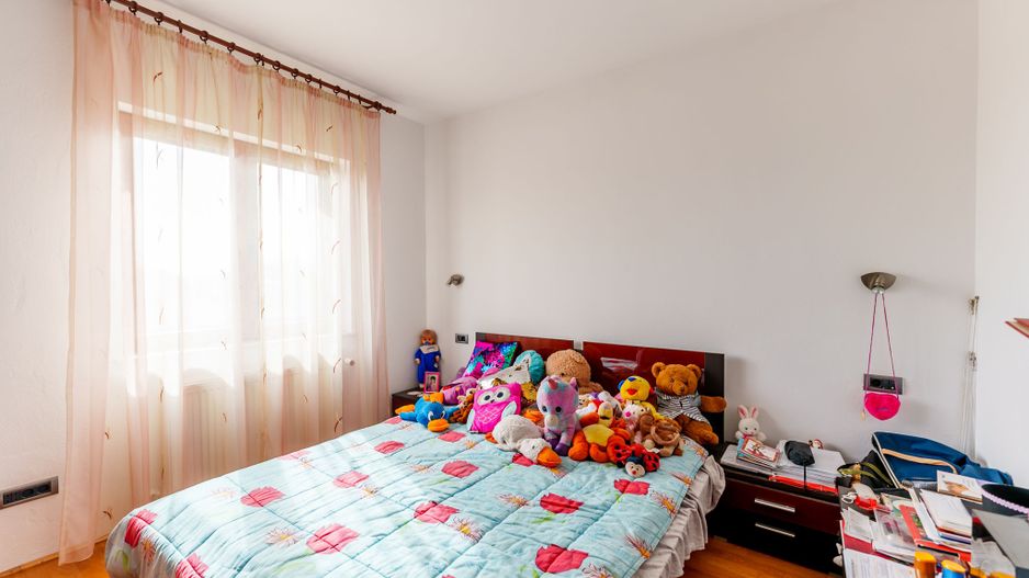 Vilă elegantă tip mediteranean în Zimandul Nou - Poză 9