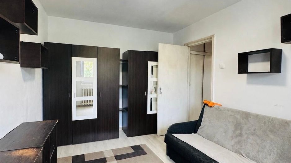 Apartament Rogerius 2 camere etaj 3 lângă liceul Lucian Blaga - Poză 1