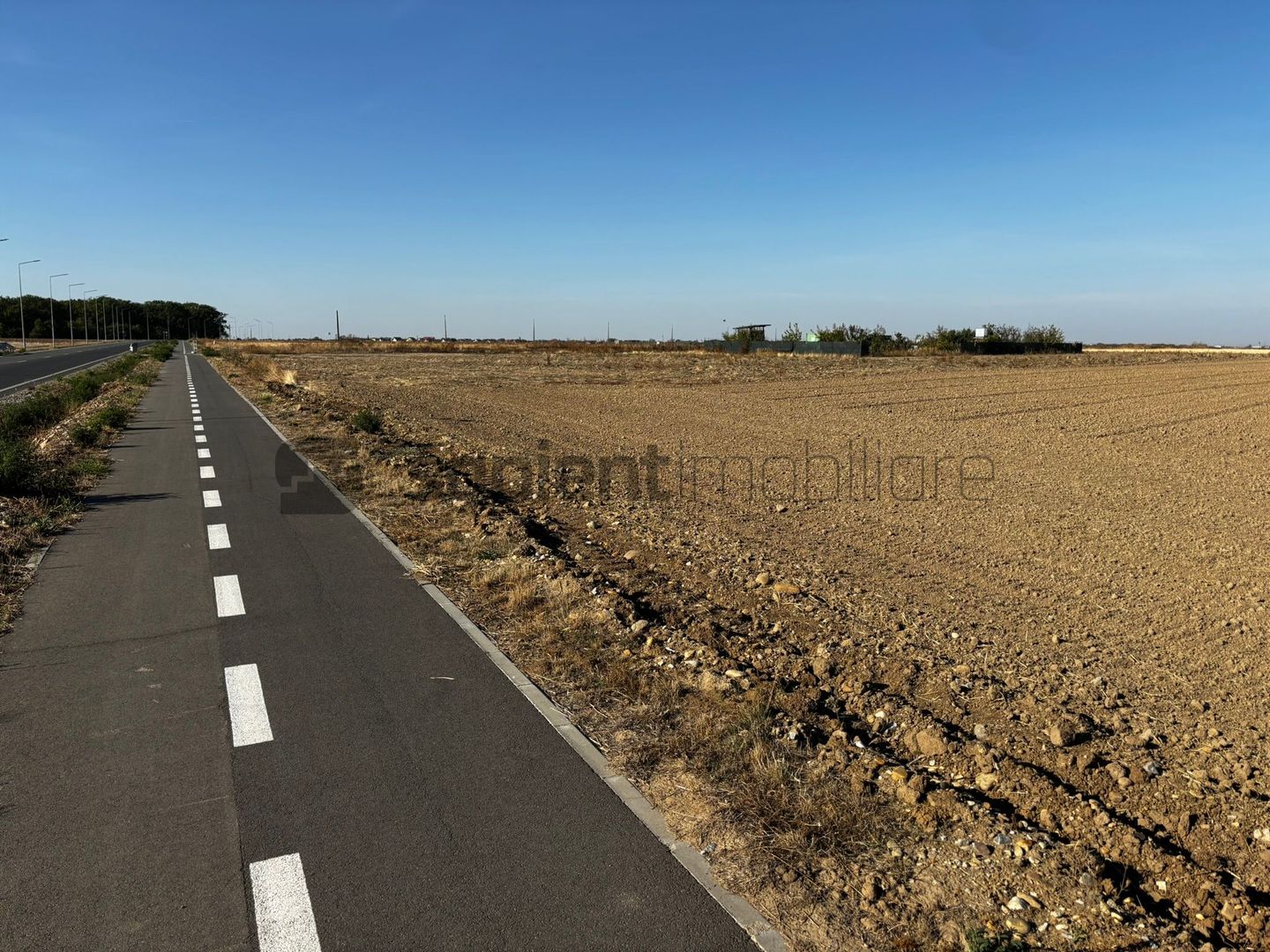 De vânzare teren intravilan 1000mp, Oradea, amplasament excelent - Poză 2