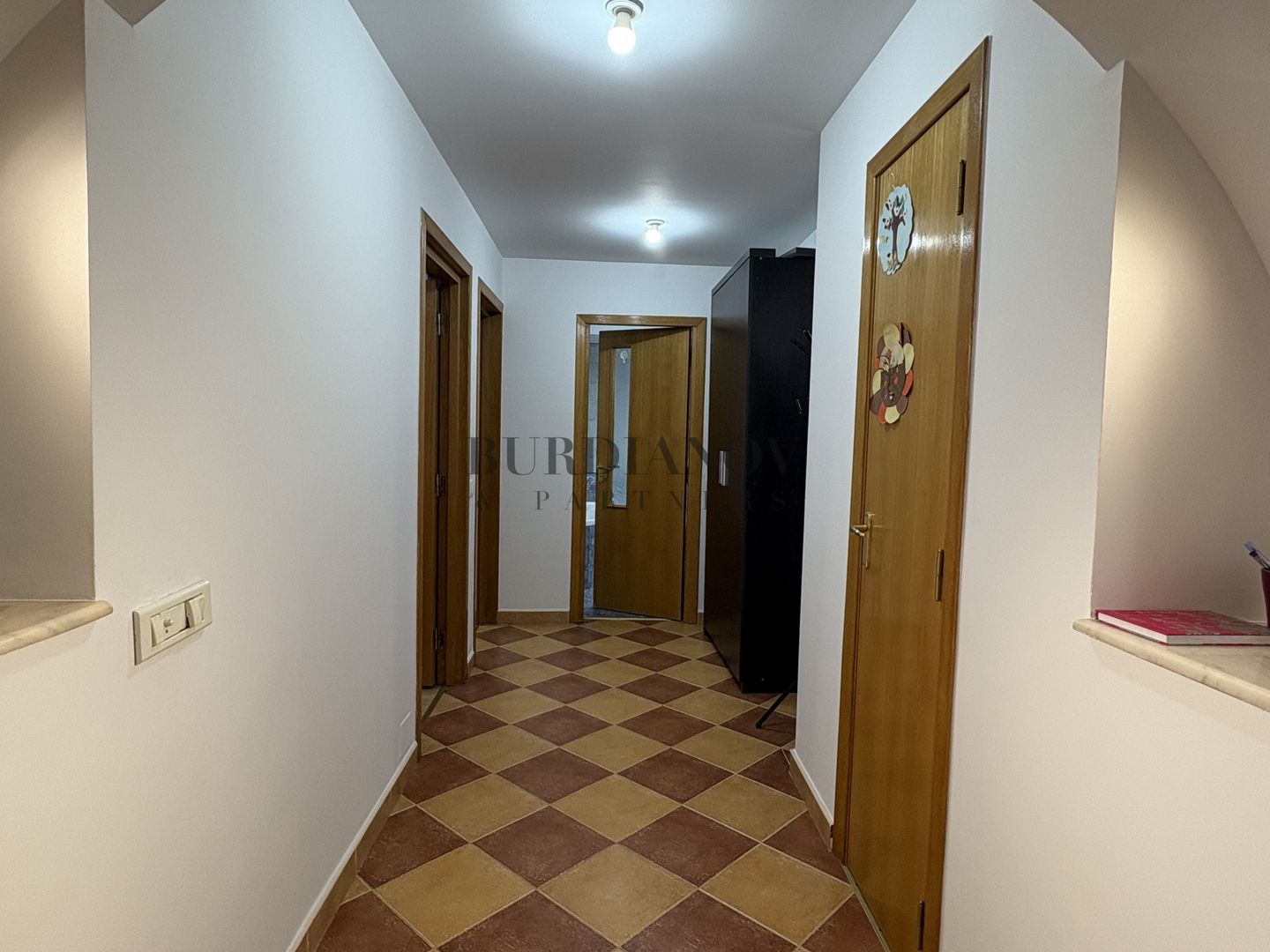 Apartament cu 3 camere Drumul Taberei - Metrou Constantin Brâncuși - Poză 4