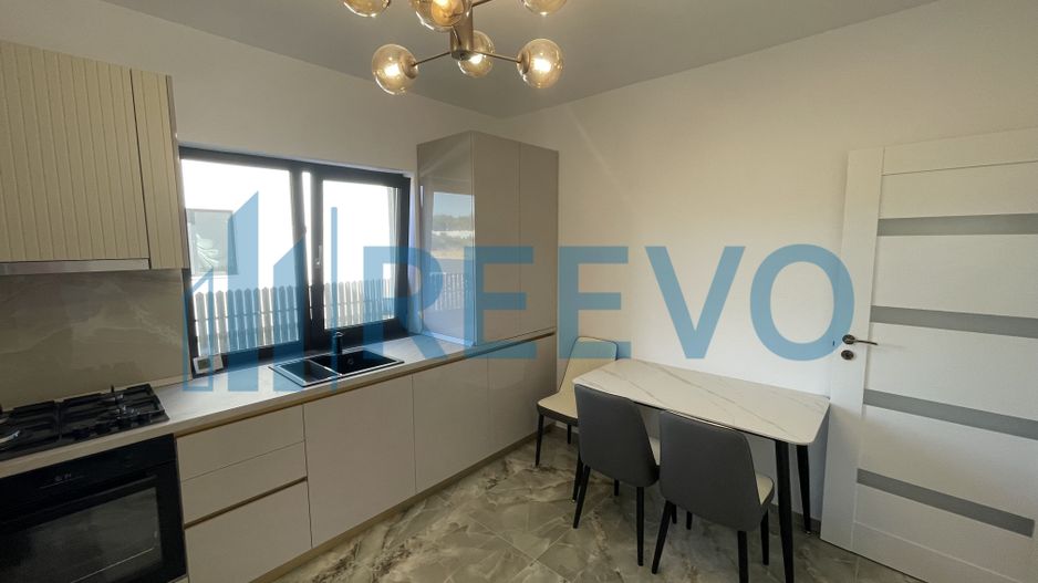 Casă de închiriat în Hemeiuș - Poză 12