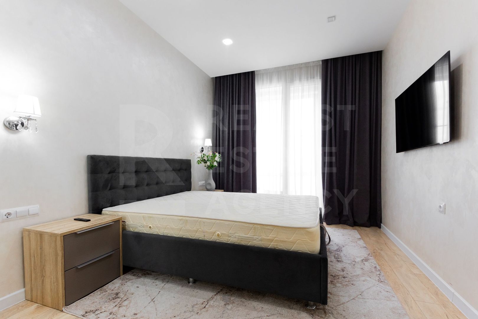 Chirie, 2 odăi + living, str. Avram Iancu, Centru - Poză 3