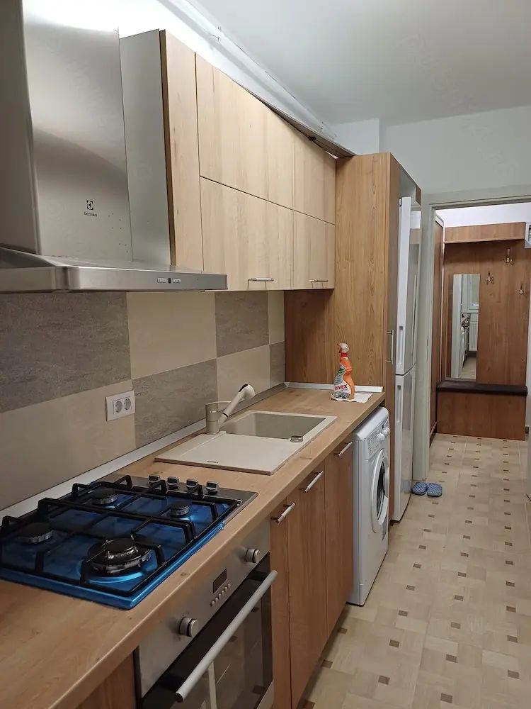 Garsonieră decomandată cu centrală proprie și parcare, High Class Residence - Poză 2