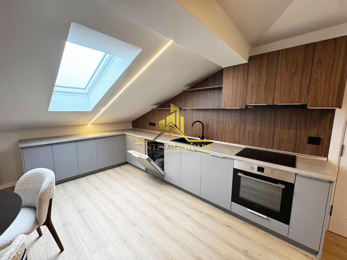 3 camere, TOTUL NOU, mobilat lux, bloc nou, parcare, Borhanciului - Poză 4