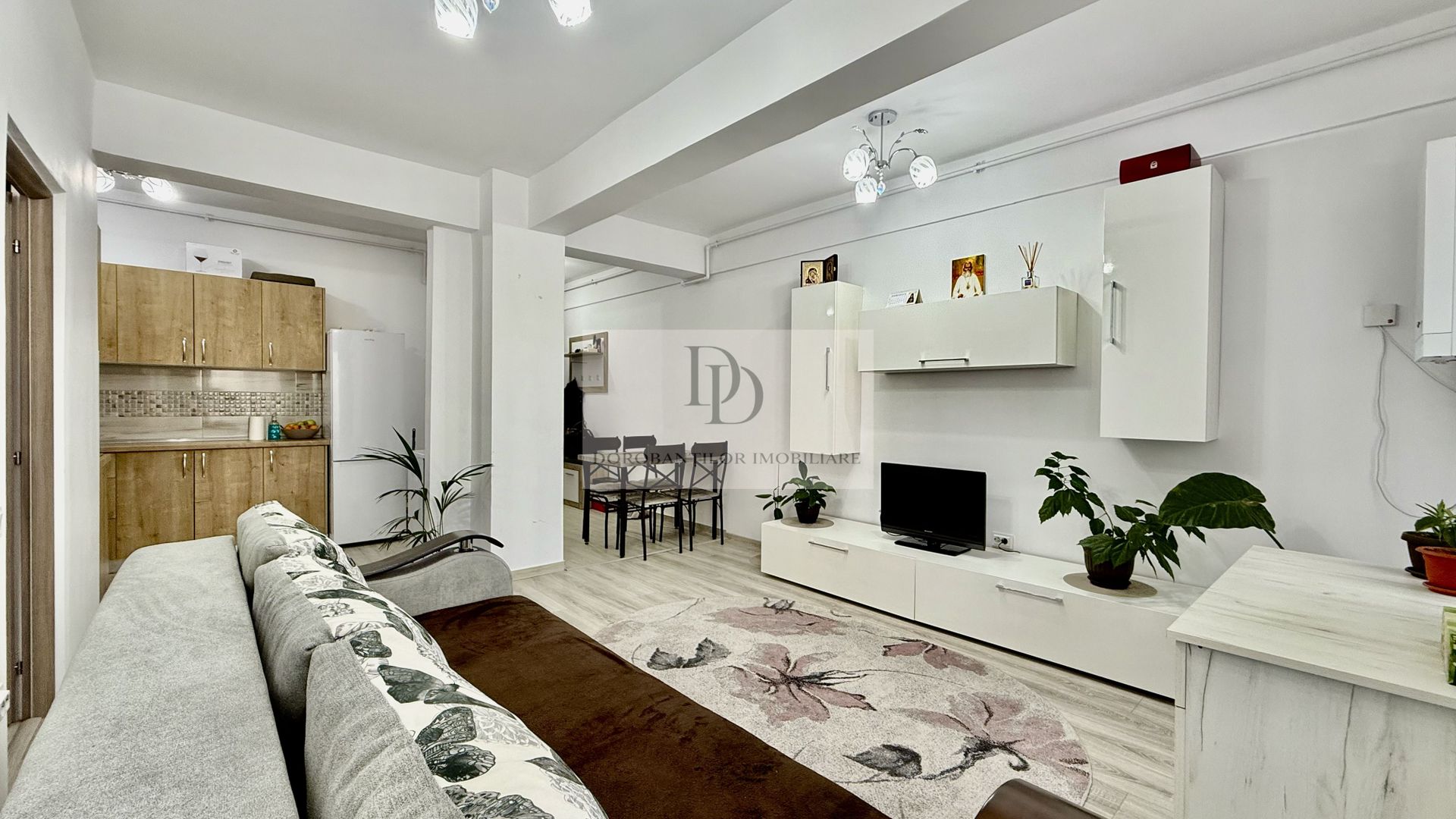 Apartament cu 2 camere de inchiriat + parcare | CENTRAL - NTT Data - Poză 1