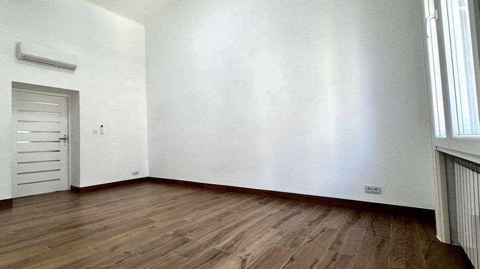 Spațiu birouri - renovat integral, etaj 1, in Piața Unirii - Poză 6