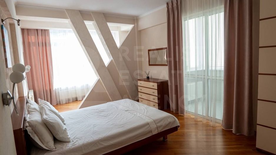 Chirie, apartament, 3 camere, str. Colina Puşkin, Centru - Poză 3