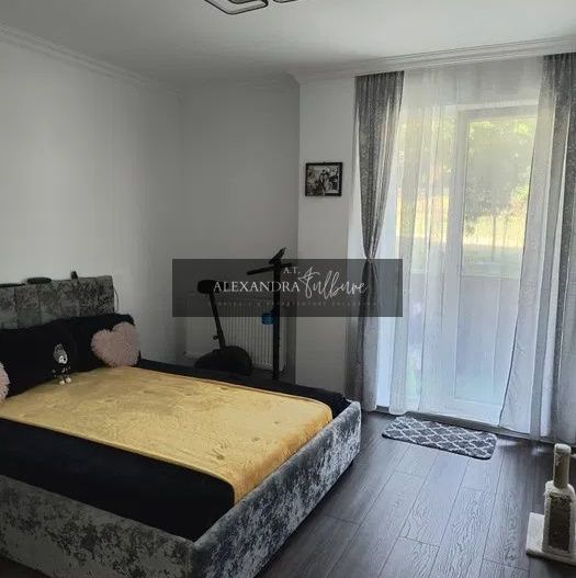 Apartament 3 camere, 2 bai, balcon, Teilor - Poză 3