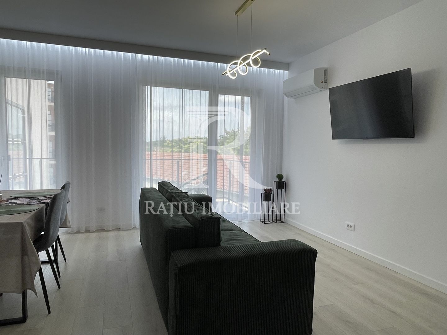 Apartament nou cu 2 camere + parcare subterană | Scala Cetate | Oradea - Poză 2
