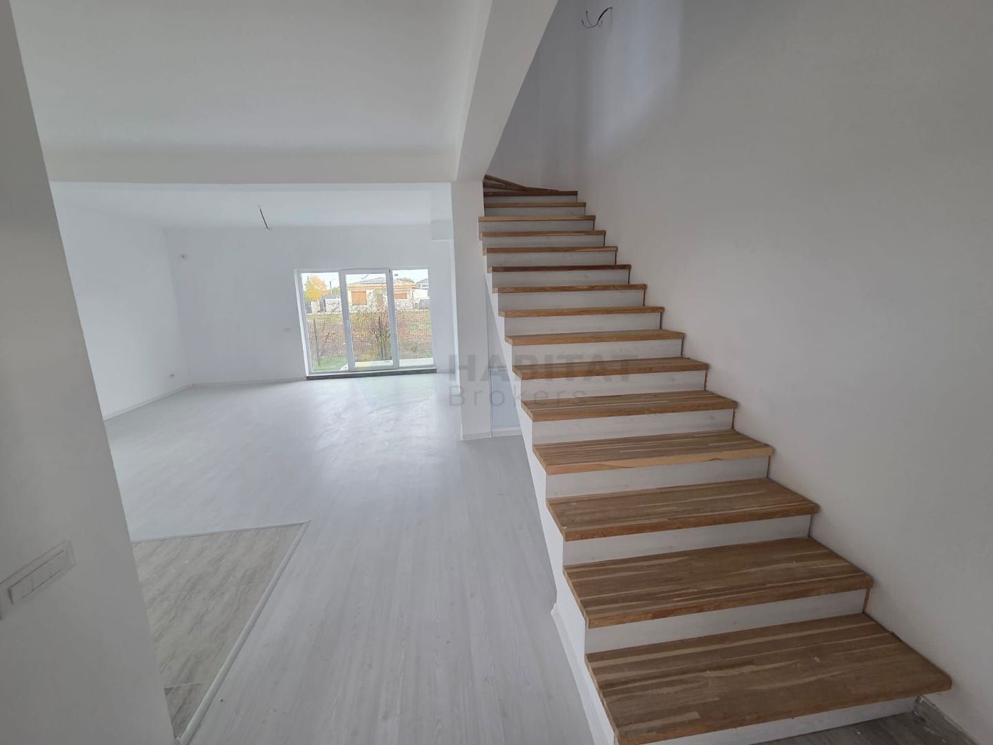 Casă Tip 2 (Duplex) de vânzare – Ivonco Residential, Tunari (str. Orientului) - Poză 8