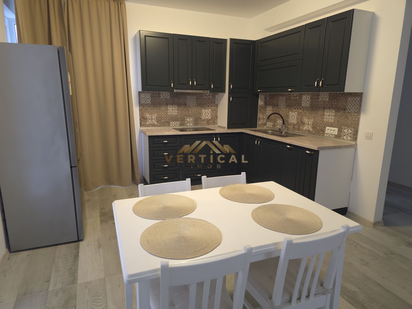 De vanzare / 3 Camere / 120m bulevard / Berceni/Vidra - Poză 5