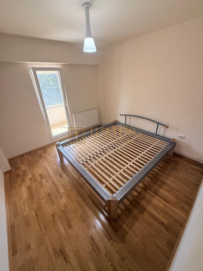 Recent renovat| 2 camere| garaj, et.2| lift| balcon 12 mp. - Poză 20