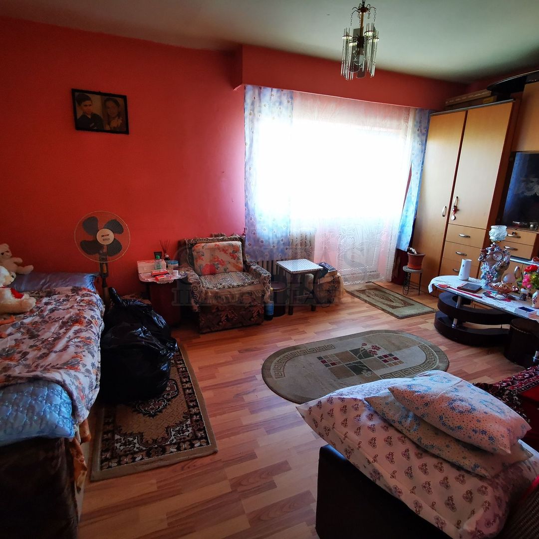 Apartament cu 3 camere in carteriul Zorilor - Poză 2