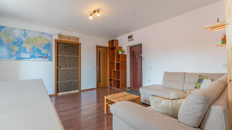 Apartament 2 camere mobilat si loc de parcare in Tractorul - Poză 8