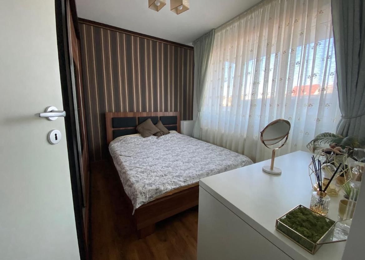 AP. 3 CAMERE 1 MAI, LOC PARCARE, MOBILAT MODERN, METROU 2 MINUTE - Poză 1