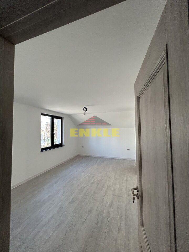 Casa de vanzare, zona Liceul Pedagogic. Pret 225.000€ Negociabil! - Poză 9