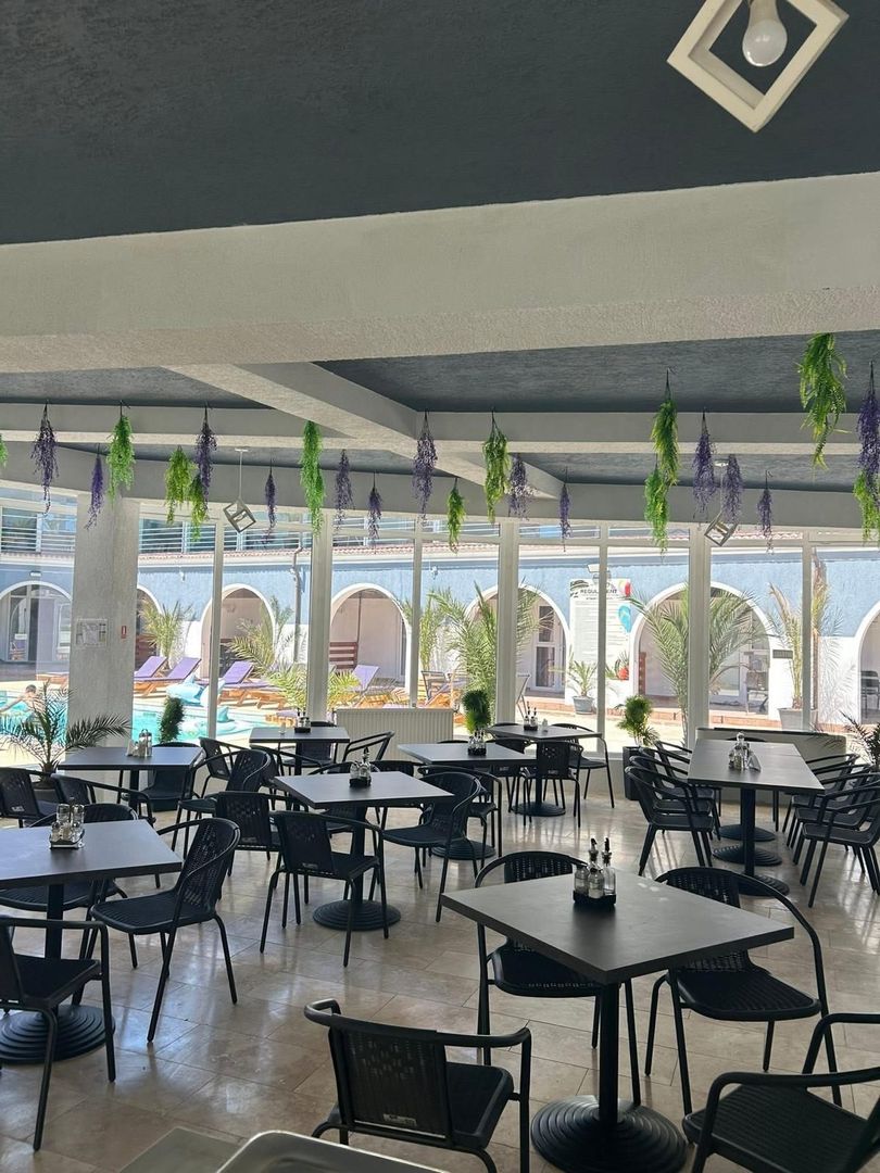 Hotel KM0 Costinesti + Restaurant + Bar + 6 spatii comerciale - Poză 6