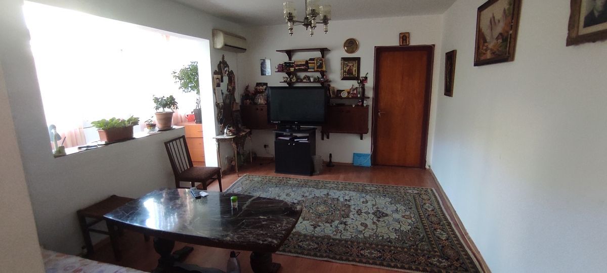 De vanzare Apartament 3 camere, Complexul Covasna, Berceni, sector 4 - Poză 3