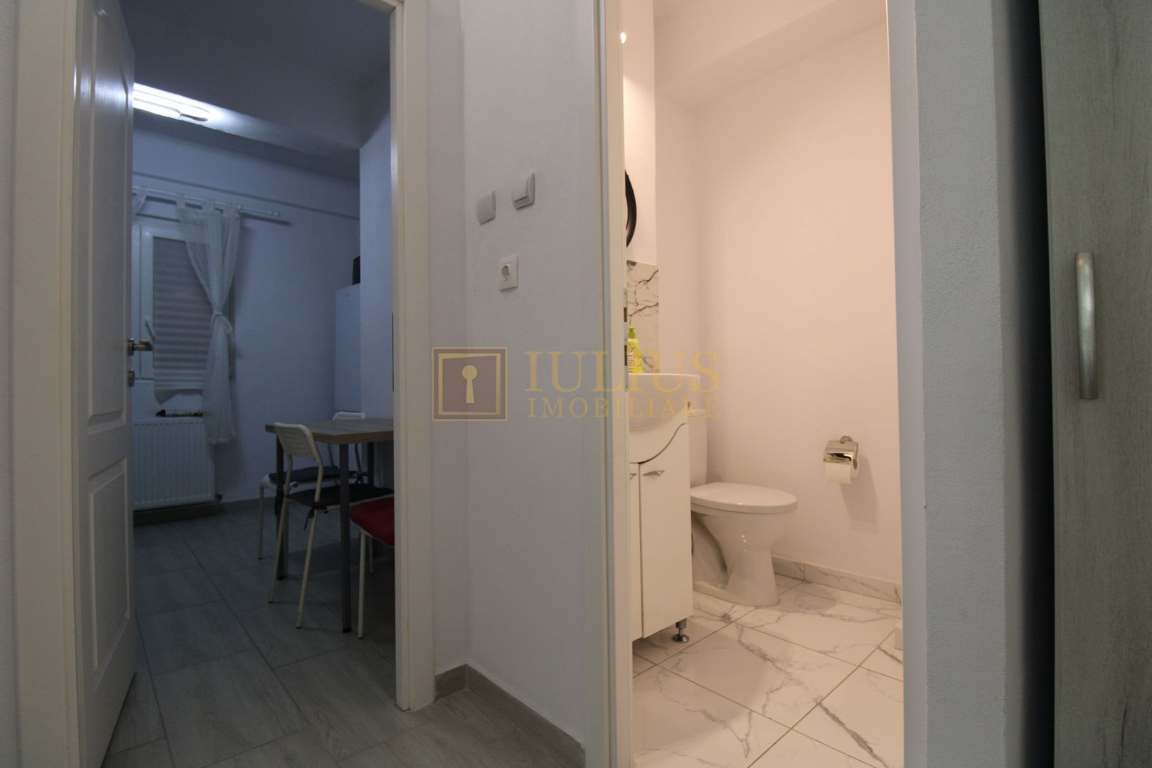 3 camere decomandate, balcon generos de 17 mp, bloc modernizat-Gh Lazăr - Poză 29