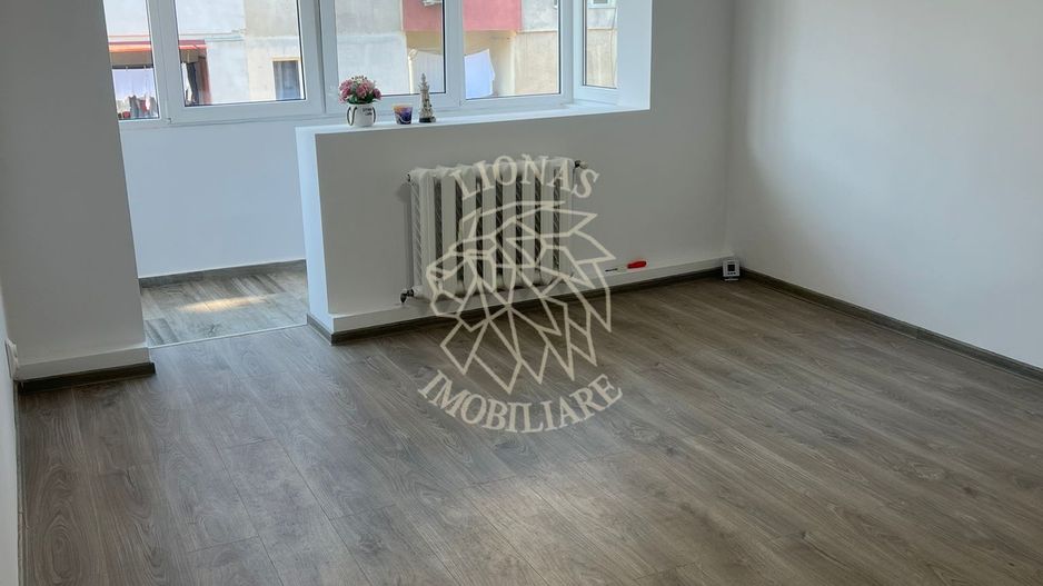 Apartament 2 camere 52mp+balcon-etaj 2-renovat-Zona Andrei Muresanu - Poză 4