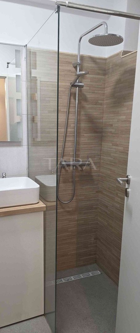 Apartament cu 2 camere, modern și mobilat, în centrul Clujului. - Poză 9