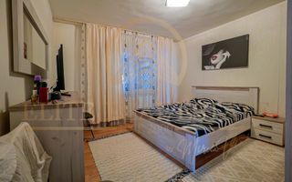 AGIGEA - Casa D+P+1E+M pe un teren de 631 mp cu deschidere la 2 străzi. - Poză 8