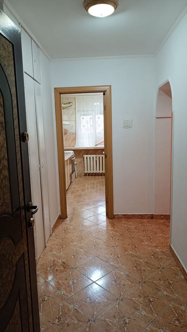 Apartament 2 camere decomandat bloc 1980 langa metrou Gorjului - Poză 14
