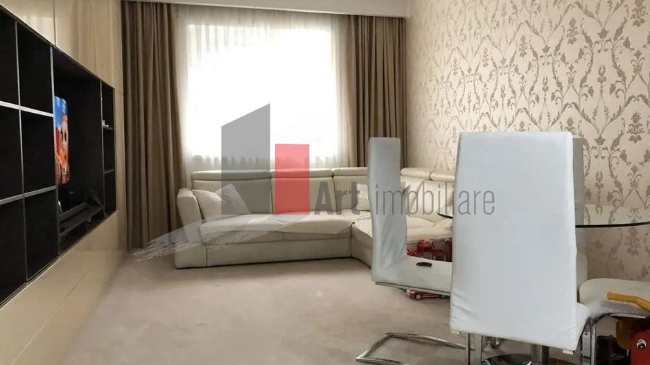 Apartament  2 camere Vitan Rin - Poză 1