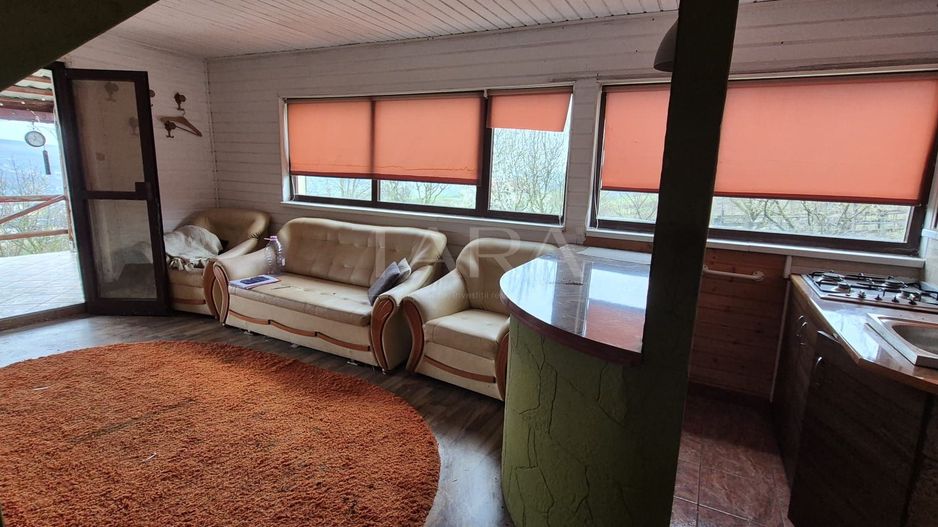 Casa de vacanta cu teren generos  Campenesti - Poză 1