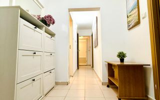 Apartament cu 3 camere in zona Crangasi - Poză 8