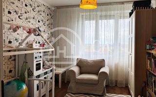 Apartament cu 3 camere de vanzare in Rogerius, Oradea - Poză 6