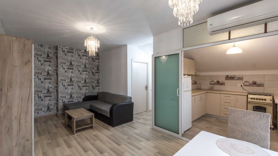 Bucurestii Noi - Chitila Ap 3  camere la curte, terasa, comision 0% - Poză 3