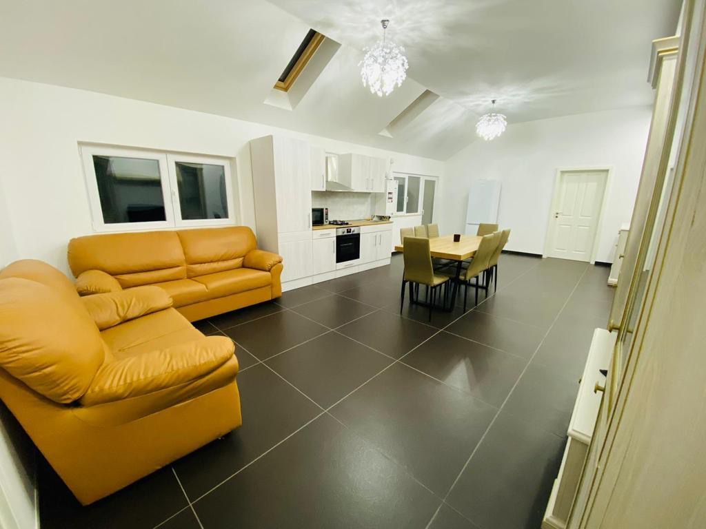 Apartament 3 camere Dumbravita - Poză 4