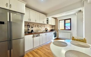 Vânzare apartament cu 3 camere - 130 m.p - în Zona CUG, Iași. - Poză 17