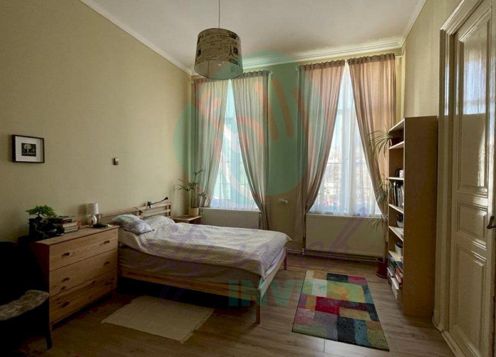 Apartament in vila cu arhitectura specifica perioadei interbelice - Poză 1