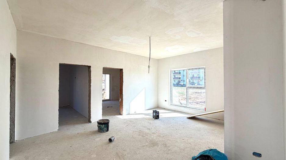 Apartament 3 camere si curte - pozitie excelenta - Giroc - Poză 2