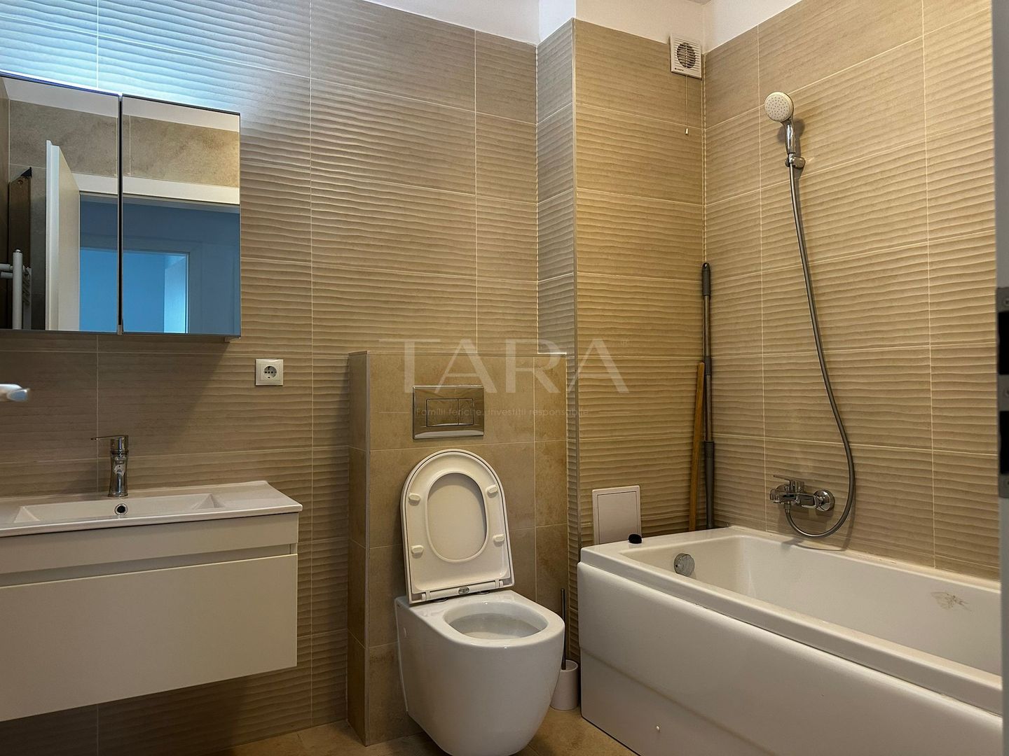 Apartament finisat, mobilat, ideal investiție, ocupabil imediat! - Poză 9