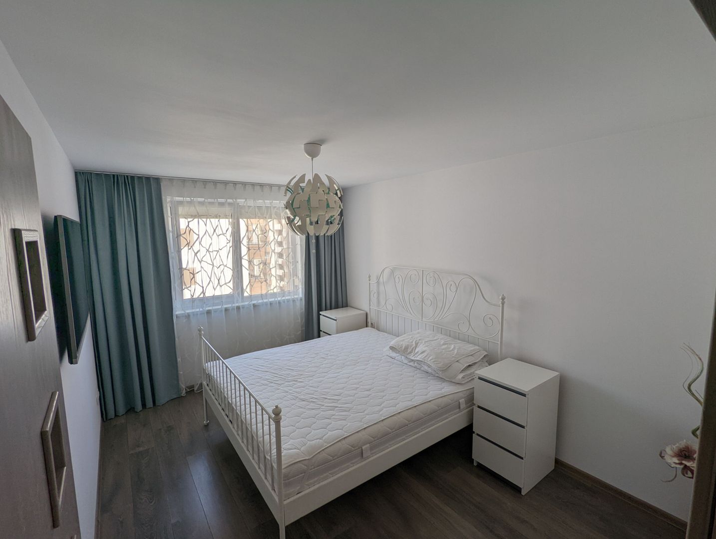Langa Mall Coresi, in complexul Urban, 2 camere mobilate, 550 euro/luna - Poză 4
