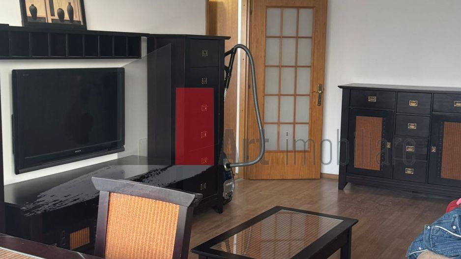 Apartament cu doua camere-Costin Georgian-Titan-Basarabia-Chisinau-loc parcare - Poză 2