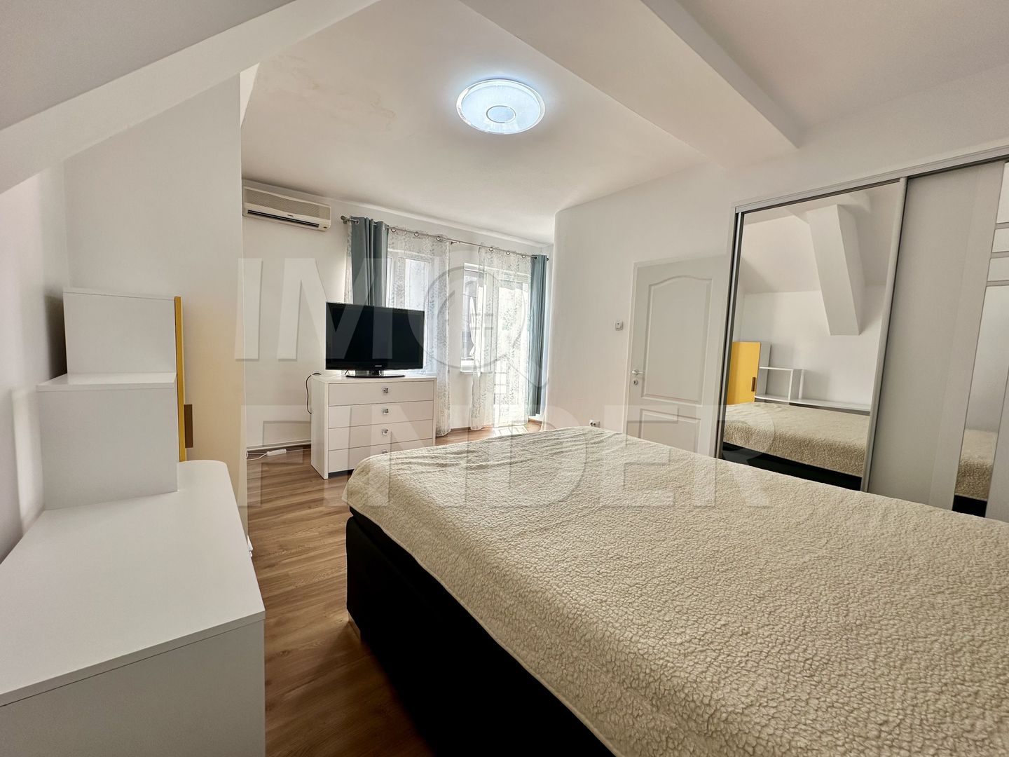 Casă specială de vânzare în Gheorgheni cu 600 mp teren - Poză 11