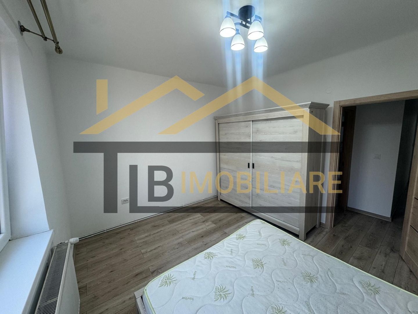 Apartament cu 2 camere, decomandat, 56mp, Zona UMFST - Poză 2