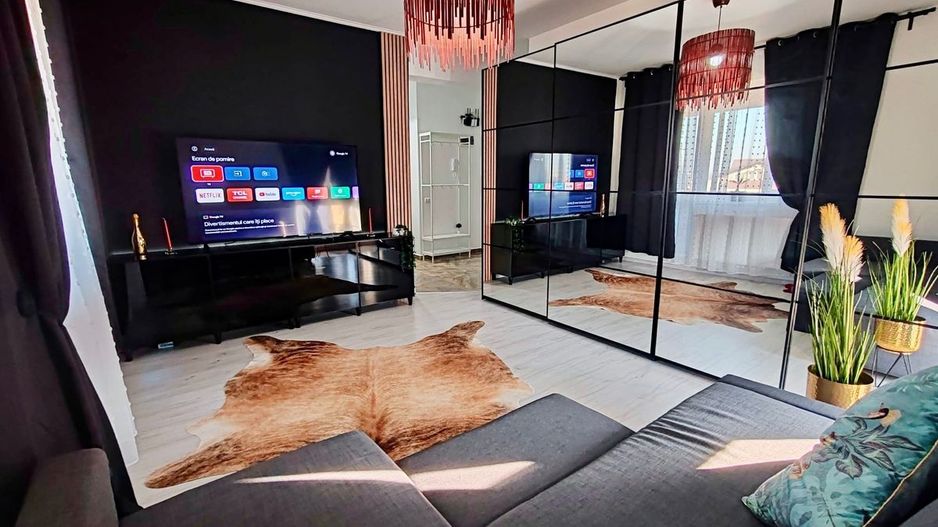 APARTAMENT DE LUX 3 CAMERE SI LOC DE PARCARE MOBILAT SI UTILAT - Poză 2