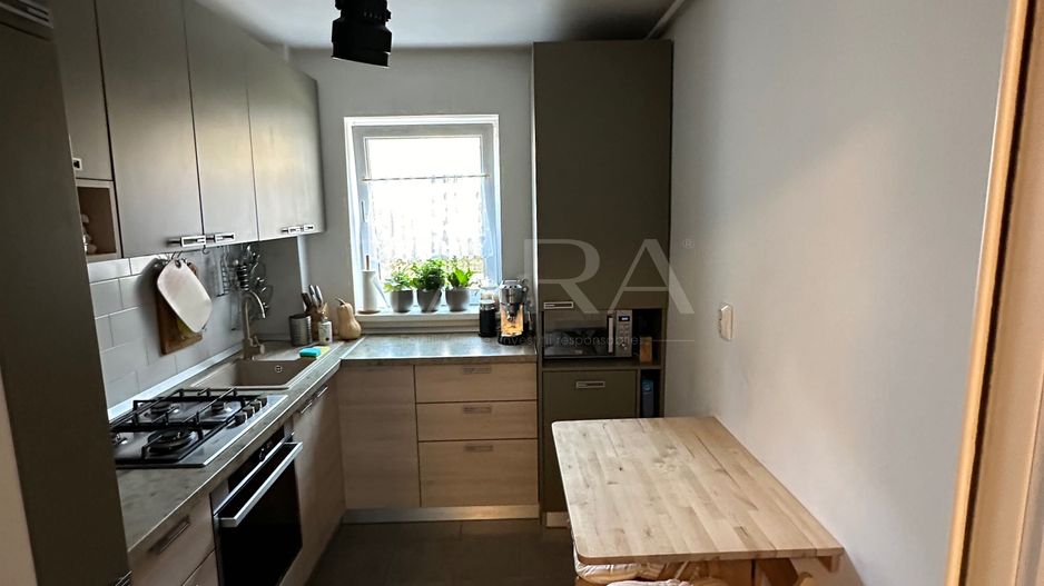 Vanzare apartament 3 camere, Gruia. - Poză 4