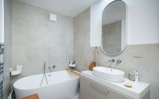 Apartament la parter cu gradina disponibil la inchiriere - Poză 12