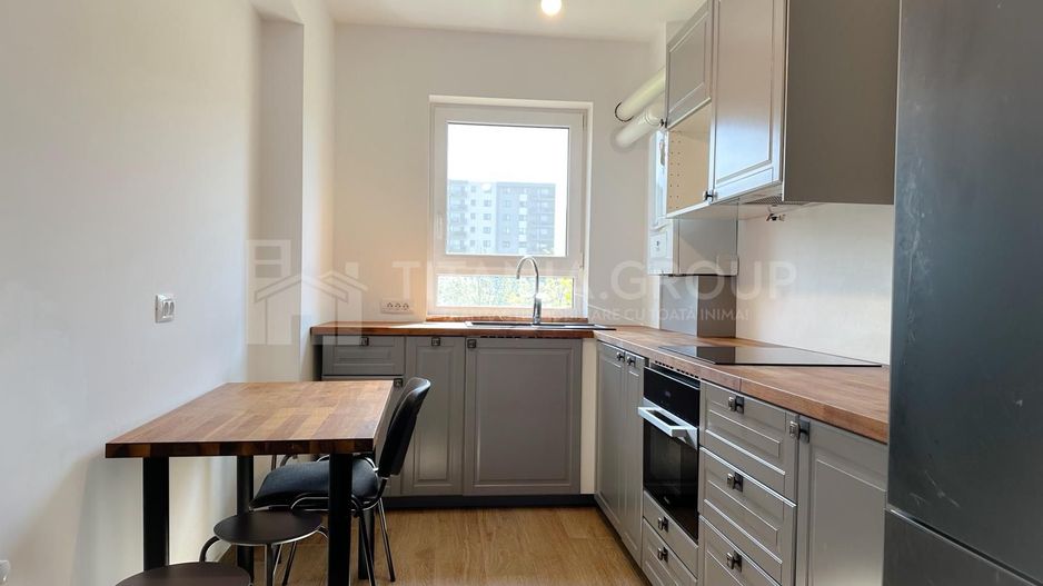 Apartament 2 camere,  decomandat, 2 locuri parcare, Tractorul - Poză 1