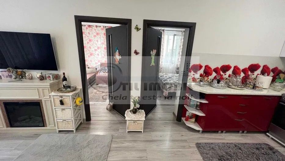 PACURARI - APARTAMENT CU 4 CAMERE 84 MP MOBILAT SI UTILAT ! - Poză 2