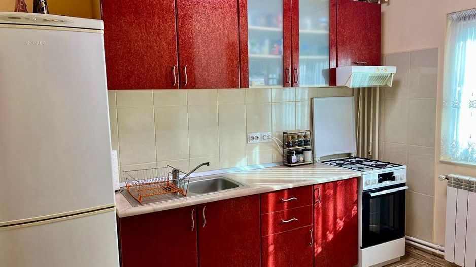 Proprietar vand apartament cu 3 camere, centrala+ baxa, zona Girocului - Poză 5