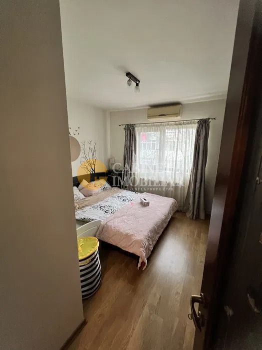 APARTAMENT 2 CAMERE DECOMANDAT, ETAJ INTERMEDIAR, ZONA GALATA - Poză 2