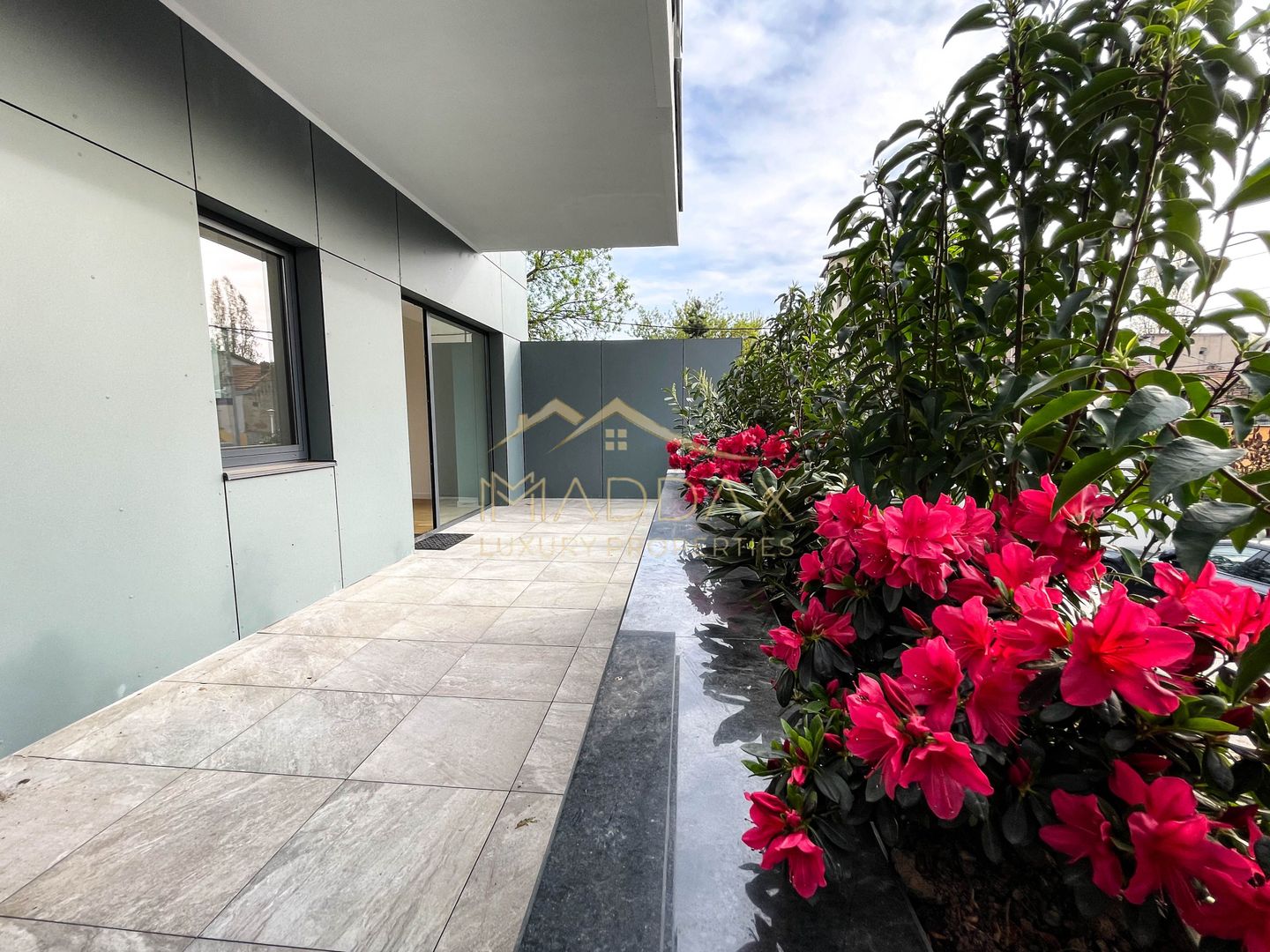 2 Rooms 100 sqm / high ceiling ***LUX***First Rent***/ Floreasca / 2 Parking - Poză 3